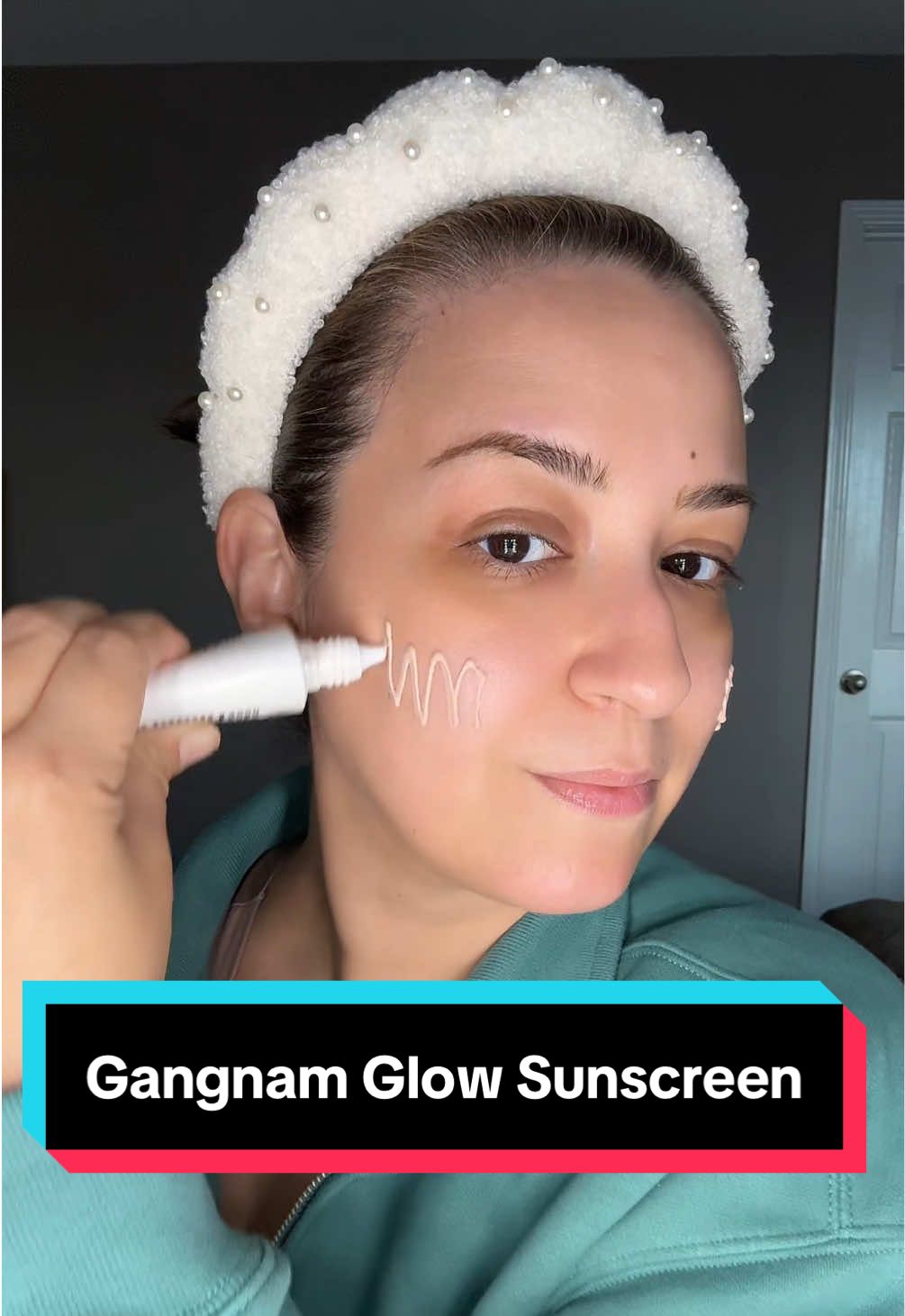 Now you don’t go a day without it 🥰   #sunscreen #kbeauty #glowyskin #almost40 #SelfCare 