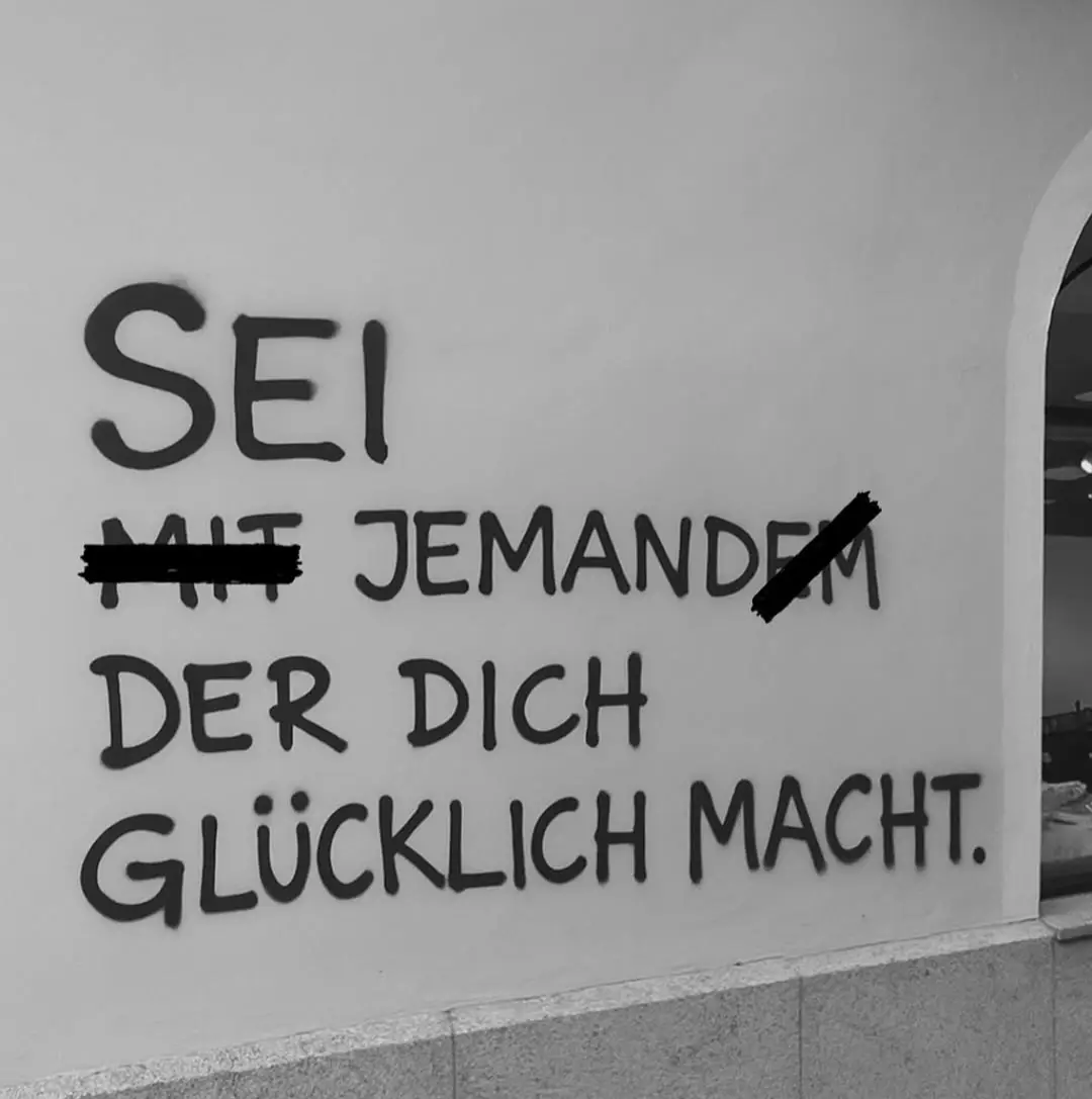 Wir alle haben nur EIN Leben. Tue das was dich glücklich macht den irgendwann ist es zu spät!  #motivation #true #LIFEISSHORT #TIME #trend 
