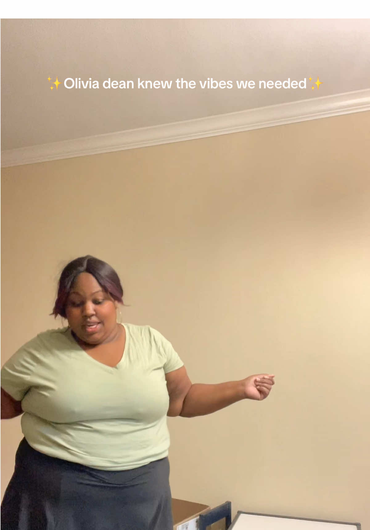 This song just makes me want to dance after a long day! My happy song atm! Love you @Olivia Dean  #dancing #plussizebaddie #foryou #foryoupage #explorepage✨ 