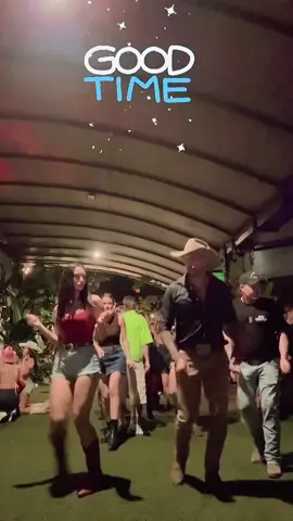 One of my favourite songs GOOD TIME by the greatest @officialalanjackson this line dancing and sound gives me such a good vide!!! #thecountrymusic #dance #honkytonk #countrylinedancing #cmt #cowboy   #cowboystyle  #cowboyhat  #linedancing #linedance #goldcoast #goldcoastaustralia #fyp #goldcoastlinedancing #linedancinggc #goodtime  @retrofitevents @the_henchman_miami  @alanjackson @Alanjacksonofficial 