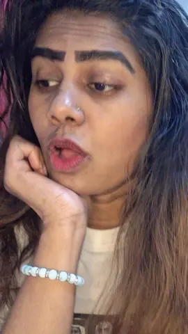 ඉෆෙක්ට් දාන්න අමතක උනානෙ 🤣🤣