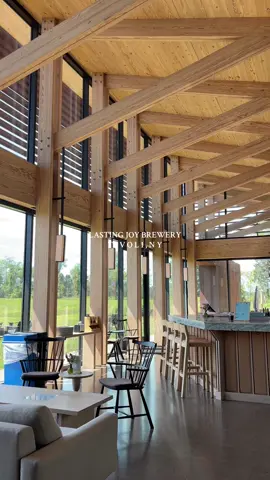 A brewery this beautiful is worth the drive. Make your next day trip from Connecticut to Lasting Joy Brewery in Tivoli, NY ✨ @LastingJoyBrewery #hudsonvalleyny #ctdaytrip #breweryct #breweryny #upstateny 