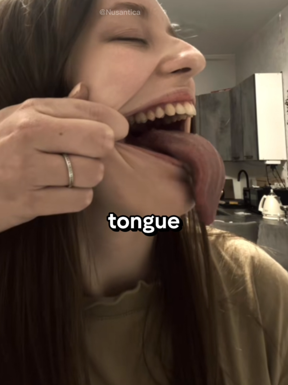 Woman with a long Tongue #creatorsearchinsights  #nusantica 
