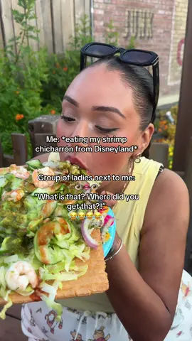 It was such a humbling moment 😂😂😂  I didn’t know I had a whole audience! Btw the chicharrón from Disneyland was freaking amazing! It was 90 degrees this day so it was the perfect treat to help cool me down 🤭  Follow me for more Disney food recommendations! #disneyland #dcafood #disneyfoodie #somebodyswatchingme 