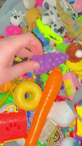 WHO WANTS SOME TRINKETS? #trinkets #foryou #toys #cute 