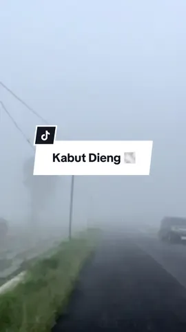 All about Dieng. Dengan awan dan kabut tebal setiap harinya 🌫️  #dieng #diengwonosobo #diengbanjarnegara #negeridiatasawan 