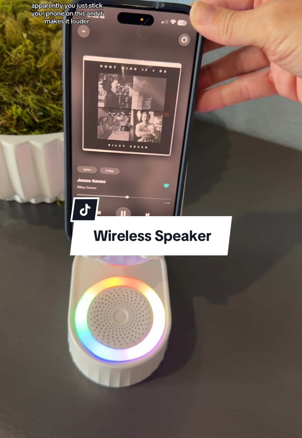 Love this wireless speaker! No Wifi or Bluetooth needed! Uses an induction speaker. Perfect Christmas gift idea!  #giftsforhim #inductionspeaker #electronicgadgets #wirelesspeaker  
