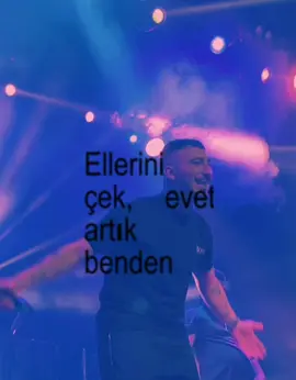Artık benden uzak dur#uzi #uzielchavo #uzikonser 