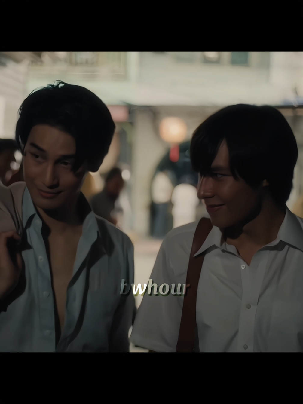 He's obsessed with his professor as he truly admires him but it bothers me by the amount of time he tries to touch him (hope he doesn't pull the Vegas card) #mileapo #aponattawin #milephakphum #peterderiy #shinetheseries 
