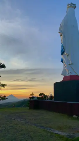 keindahan bunda maria di pagi hari#patungratusemestaalamwolowio #fyppppppppppppppppppppppp 