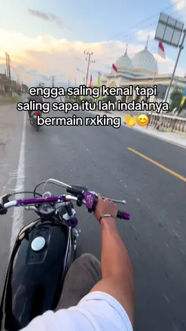 seni main 2 stroke😅 #ikutantrend #rxkingblayer #rxspekblayer #foryou #foryoupage #fyppppppppppppppppppppppp #rxkingnusantara #rxkingindonesia 