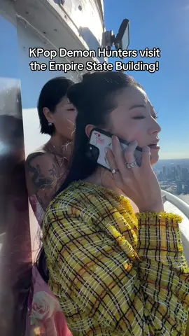 SEALING THE HONMOON @Kpop Demon Hunters Netflix @Netflix #empirestatebuilding #newyork #nyc #kpopdemonhunters #kpop 