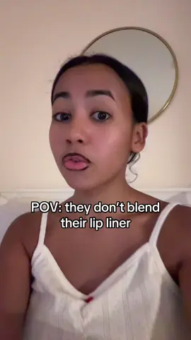 Ooop😐 aka me💀 #lipliner #unblendedlipliner #makeup #pov #relatable 