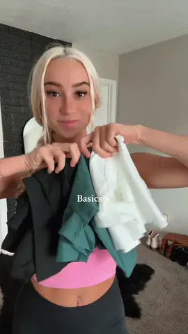These are my fav basic tees! Softest material ever & you get a pack of 3 in so many diff colors😍 #basics #automet #basicoutfit #simplestyle #tiktokshopfinds 
