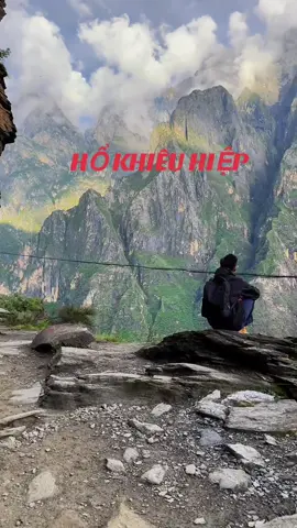Cung đường hiking Hổ Khiêu Hiệp, Vân Nam #tourvannam #dulichvannam #dulichtrungquoc #Hiking #trekking 