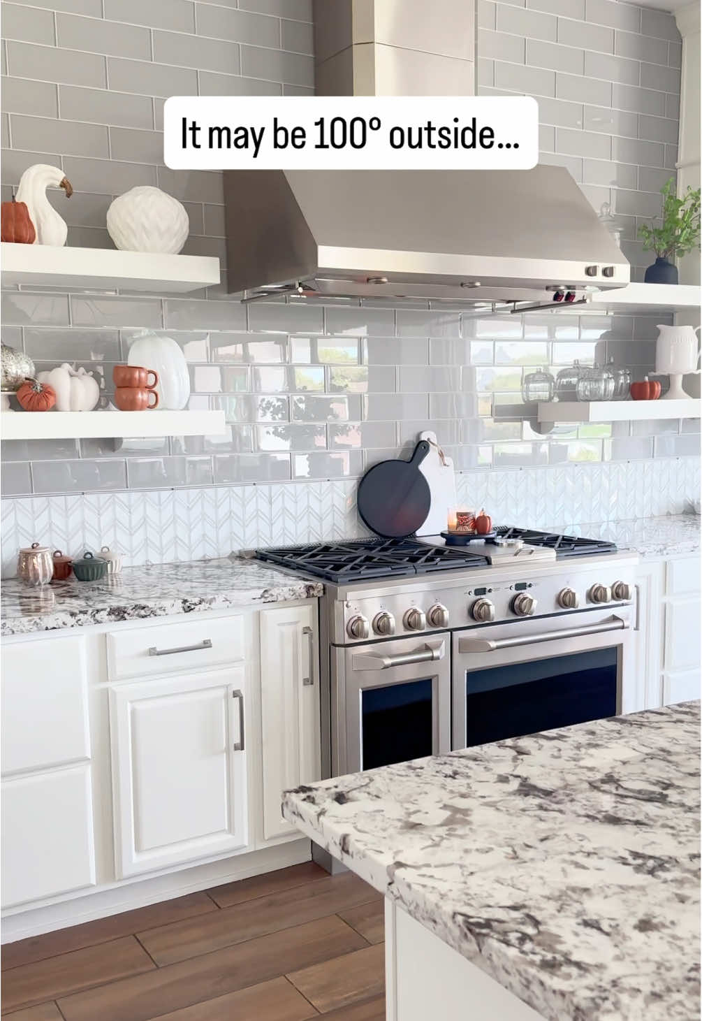 It may be 100° outside, but inside it’s cool and cozy and smells like pumpkin spice! 🫶🏻🍂🕯️🧡☕️ I started setting up some Fall decor touches in my kitchen. I haven’t finished deciding yet on how I’m going to arrange all the pumpkins and decor items. I usually take a few weeks to see how it all feels and then rearrange a few times. Anyone else? I also will scour the Internet and stores for any new Fall items that I must have and incorporate them, too! I haven’t seen anything amazing yet, but stay tuned. I’m sure there will be a few few gems to share with you! 🧡 #fallkitchen #fallhomedecor #falldecor #pumpkins #pumpkinspiceandeverythingnice 