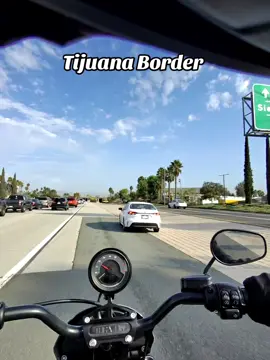 Going back to Mexico #fyp #motorcycle #harleydavidson #border 