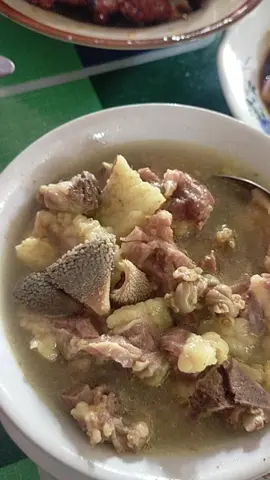 Saya berani adu,sate yg modelan kaya gini se jateng_DIY dia paling juara dari empuknya,dari gurihnya,tebal dagingnya,catatan pake kambing jawa asli ya bukan kambing putih,krn kita akan bisa bedakan after tastenya ngambing tok atau ngambing banget.Gausah jauh2 cukup dikota kita tercinta. #satekambingmbakrujituko  #satekambing  #kulinerpulokulon  #kulinerpurwodadi  #kulinergrobogan  #kulinerjateng 