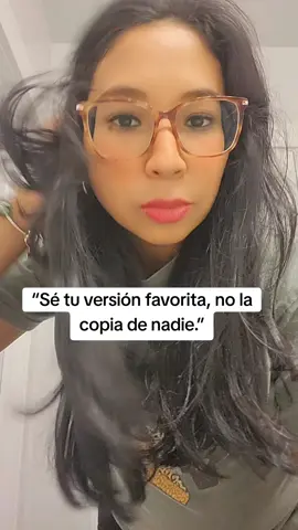 ✨️💖Sé tu misma 💖✨️ “Mi brillo no depende de tu aprobación.” #ámateatimismo#autoestima#loveyour#latina#fypシ 