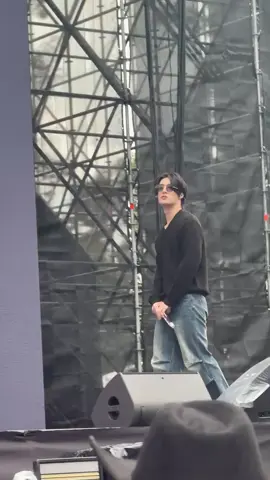 🎥 • # MINGI durante o soundcheck no México! #ATEEZinMexico #ATEEZ #에이티즈 #In_Your_Fantasy 
