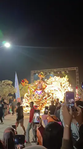 brebes night carnaval 2025. manusia setengah kuda dari DPU BREBES #carnaval #brebes #fyp 