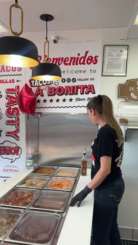 #tacos #fypシ゚viral #tacoslabonita #Foodie #foodtiktok #fypシ #yummy #oxnard 