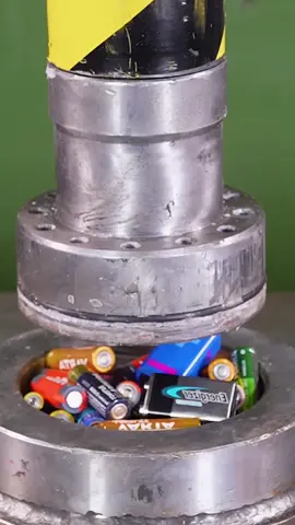 Hydraulic Press vs Everything 😳#hydraulicpress #usa #usa_tiktok #fyp #usa🇺🇸 #tiktok 