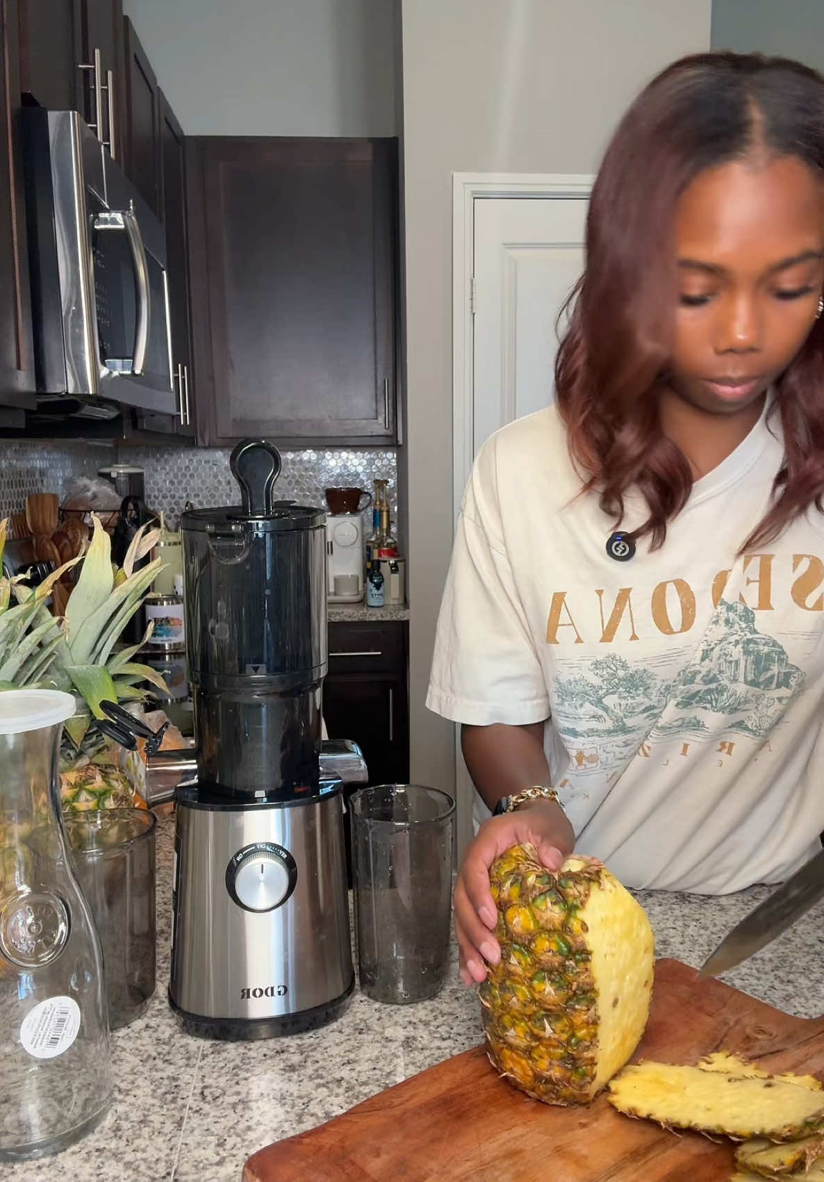Can’t stop drinking juice now.  #pineapples #coldpressedjuice #juice #pineapplejuice #jucier #tiktokshopcreatorpicks #coldpressed 