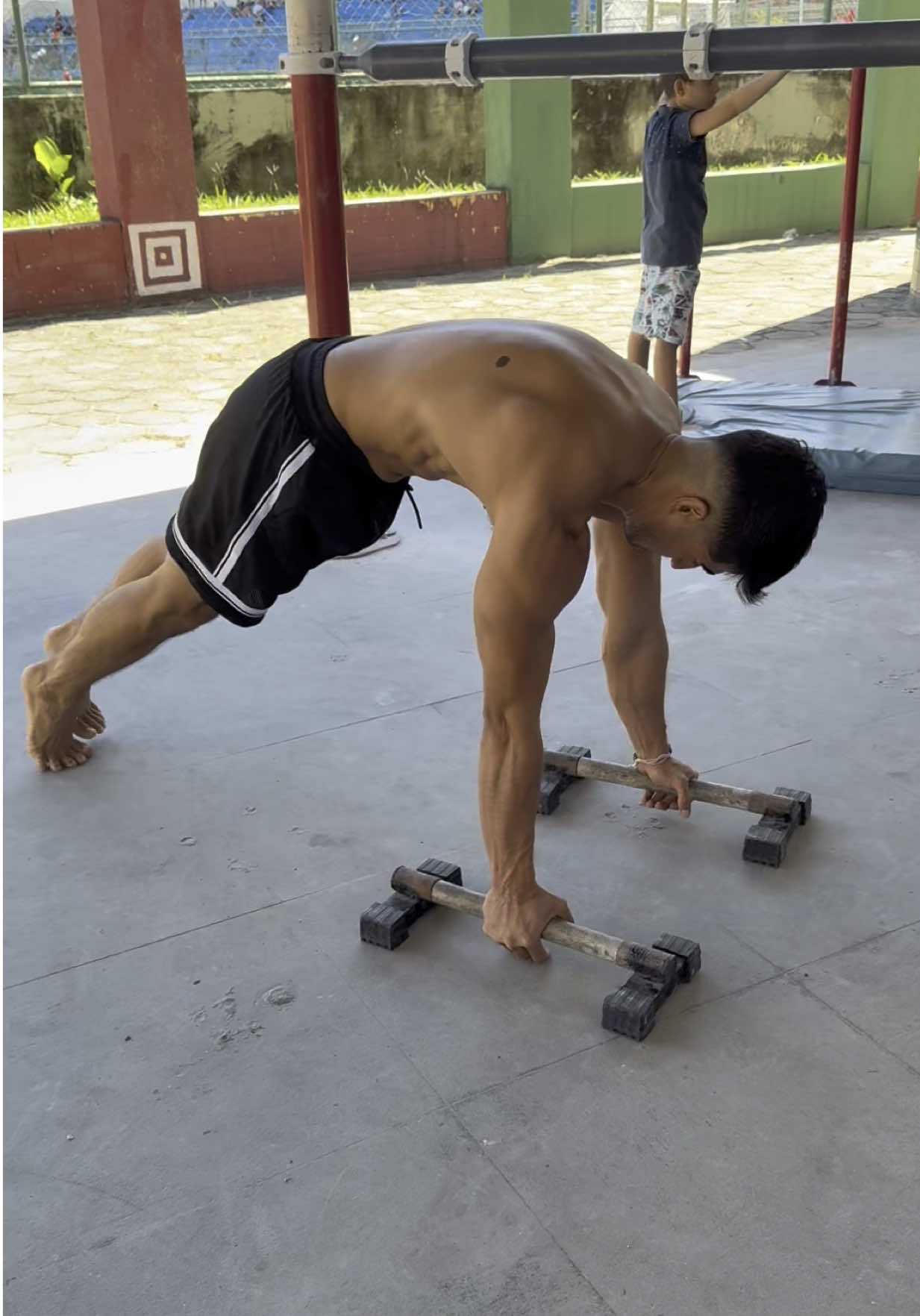 In 2023 after coming out of a bad relationship,  I decided to do something really important and loving for myself, I picked up a new hobby and new challenge for myself : learn calisthenics. These are my results so far from learning online for about a year and now I find a grey Calisthenics community that I get to practice with and working to become more of an athlete every day.