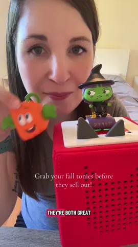 We are so ready for the holidays with these fall tonies! Don’t forget to grab one or both! You can find the pumpkin in my showcase or in my other videos @tonies US #toniebox #tonies #pumpkin #witch #happyhalloween 