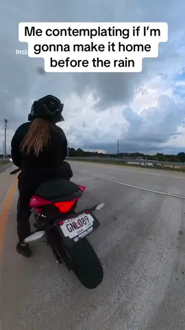 I love a good ride through the rain though 😂🤷‍♀️⛈️ ##fyp##motorcycle##biker##rain##bikelife