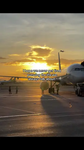 #aviatiion #aviationlovers #avgeek #fyp #tiktok #groundcrewlife #groundcrew #aviationlife #fypシ #tiktokviral #avgeeks 