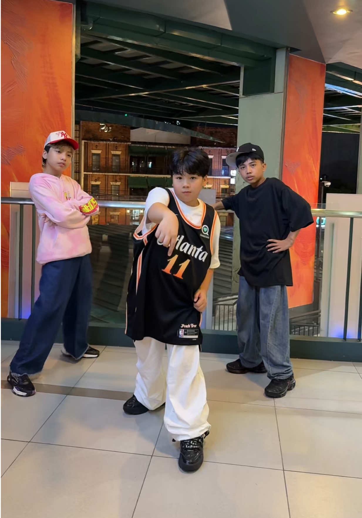 up down 😎😎😎 @Dan Howard Forte @Cloud Ramos #thisischawi #chawi #shorttiktok #tiktokviral #trendingnow 