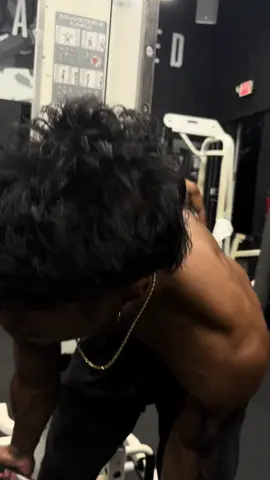 Cable curls>>> #gymmotivation #brown
