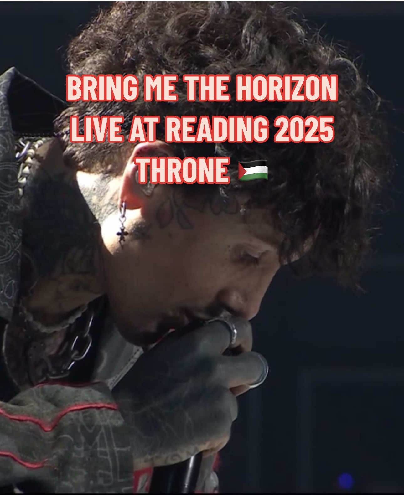 Throne live at Reading 2025 with 🇵🇸🇵🇸 flags #bringmethehorizon #throne #readingfestival #fyp #bmth 