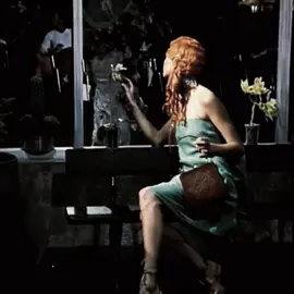 og soundtrack #Models for #Dior Fall/Winter 1998 #ChristianDior by #JohnGalliano 