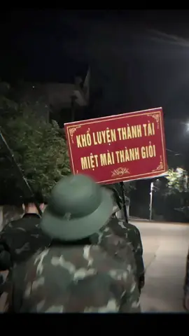 Khổ Luyện Thành Tài,Miệt Mài Thành Giỏi❤️‍🔥💚#truongsiquanlucquan1 #bodoicuho #LAH #xhhhhhhhhhhhhhhhhhhhhhhh #💚 
