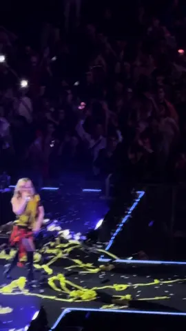 Kylie Minogue en México Tension Tour #tensiontour2025 #kylieminogue #ciudaddemexico #palaciodelosdeportes #kylie @Kylie Minogue 