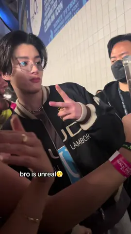got to tell him he’s the sexiest person on the planet and he bit his lip at me. i’m not ok. #enhypen #engene #jakesim #simjaeyun #enhypenlondon 