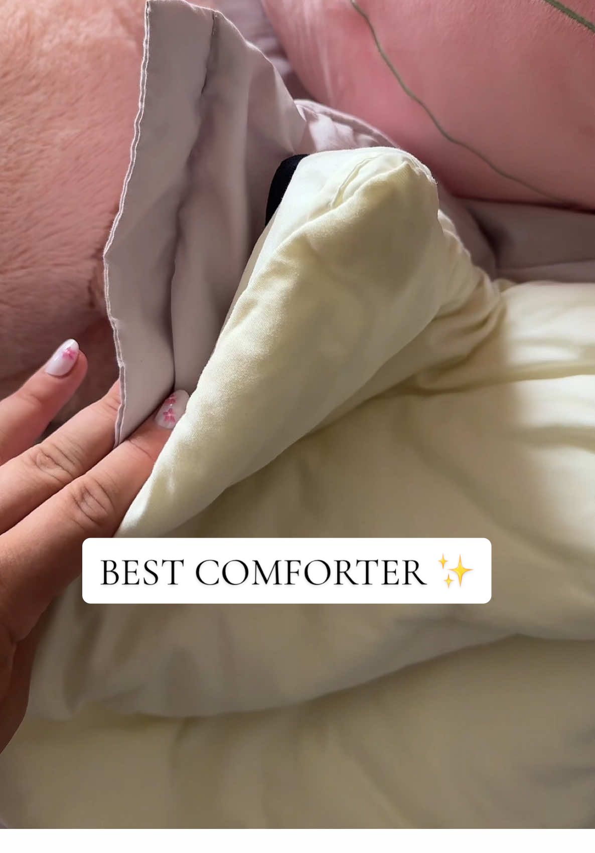 This comforter feels like I’m sleeping on a cloud every night 😴☁️ @Mellow Sleep  #mellowcomforter #cloudcontrolcomforter #cloudcomforter #mellowsleep #mellowcloudcomforter #bedding #tiktokshopcreatorpicks #tiktokshopdeals #fypシ゚viral #review #bestsleep #sleep #homefinds #microinfluencer 