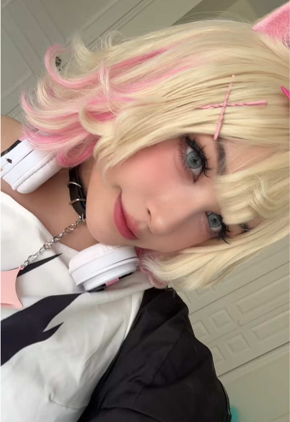 not sure how I feel abt this one …I was so sleepy when I did this 😭 #cosplay #hololive #mococoabyssgard #mococo 