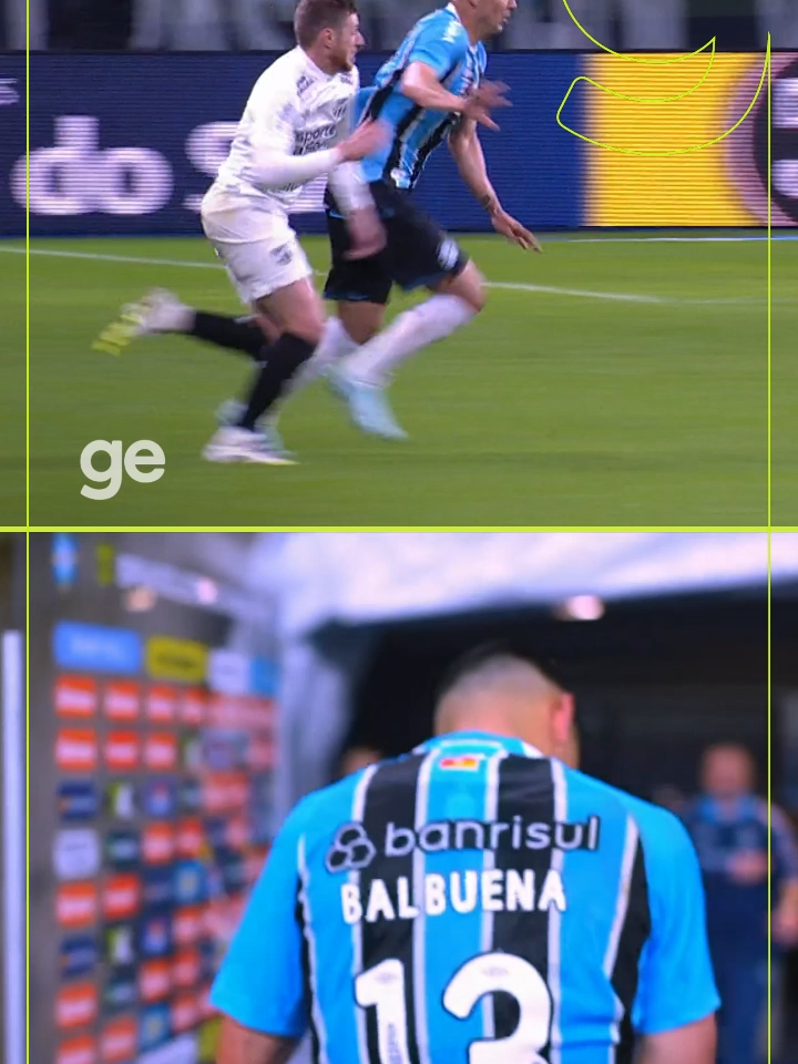 Depois deste lance com Aylon, Balbuena foi direto para os vestiários ainda com o primeiro tempo rolando. Zagueiro do Grêmio preocupa para a sequência da partida. #Gremio #Ceara #Futebol #Brasileirao