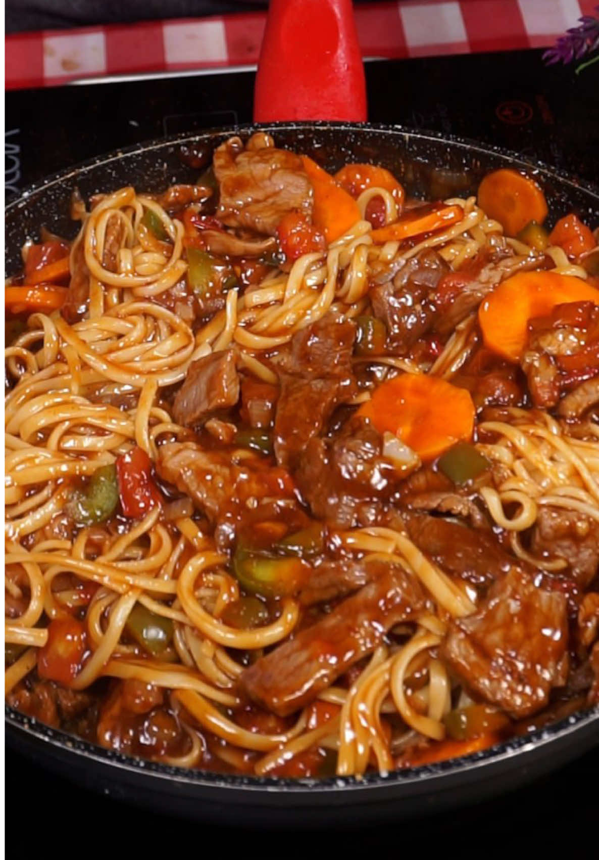 “El Truco Secreto para unos Fideos Caseros que Saben a Restaurante Chino” #FideosCaseros #RecetaChina #CocinaFácil #ChefEnCasa #ComidaDeliciosa       