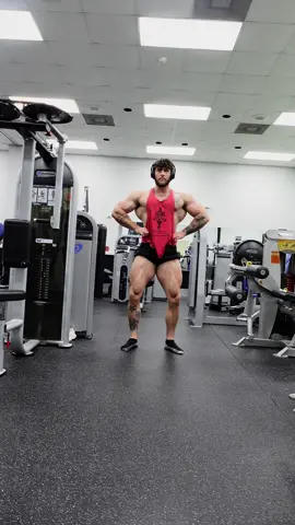 A bit flat smh #bodybuilding #classicphysique 