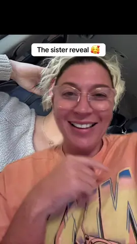 #greenscreen The wait is over 👀 Y’all wanted to know who my sister is after that viral shoe video… well, here’s the big reveal! 💕 #V#ViralVideoS#SisterRevealforyou##ShoesCheli Matlock