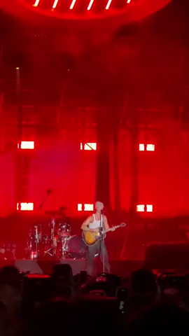 im so sorry, i wish i could be the one to love you more. @LANY #lany #lalalafest2025 