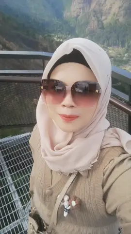 masih edisi liburan 😁 #fyppppppppppppppppppppppp #lewatberandamufypシ゚viraltiktok🎬😀 #jembatantelesamosir #danautoba #sumatrautara 