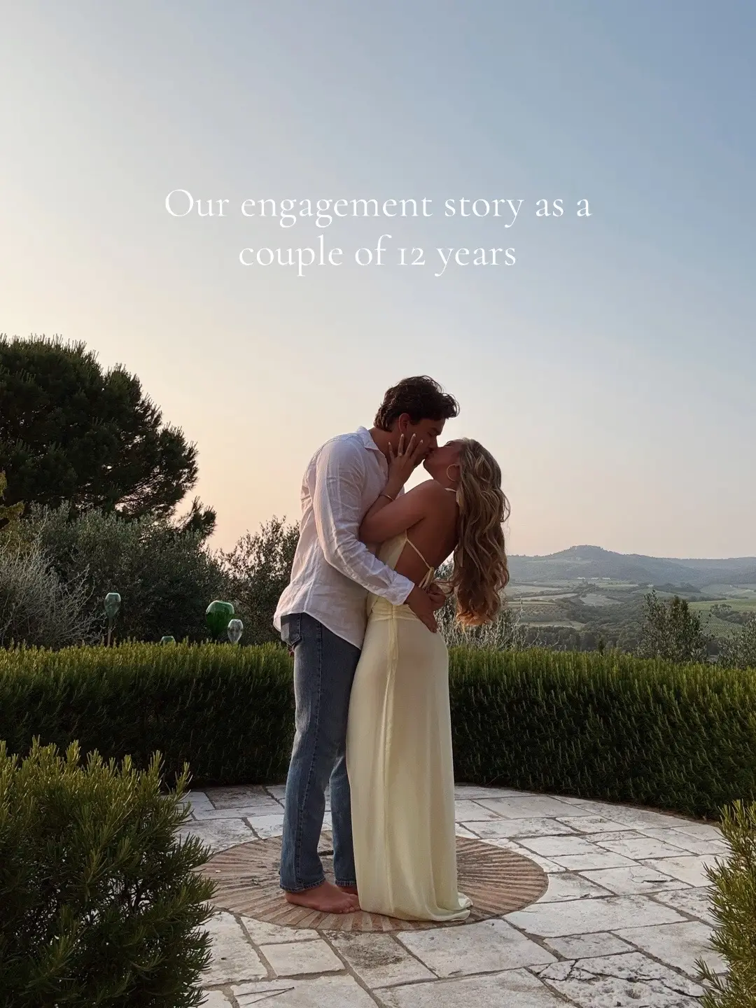 The most perfect Tuscany engagement🥹♥️ #tuscany #italy #tuscanyitaly #engagement #engaged #engaged #radiant #elongatedradiant #engagementring #ring #italyengagement 