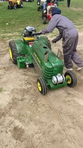 Special thanks to @Larsen Metalworks and everyone else who makes these events possible to enjoy! #tractorguy😜 #johndeere #tractorpull #diesel