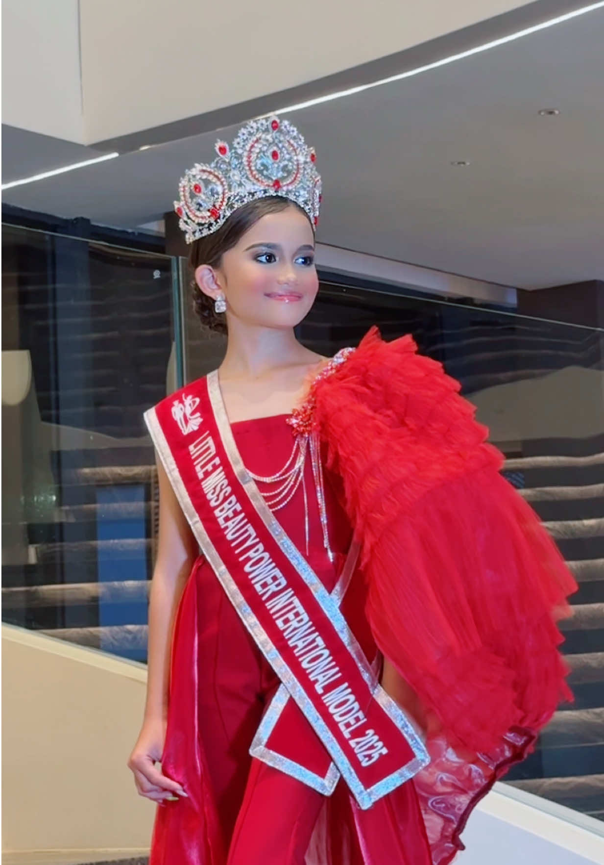 Official Photo Shoot | ថតរូបជាផ្លូវការ Shine bright as always for our CAMBODIA 🇰🇭 Beauty Power International Queen 2025 ❤️👸🏻🥰 #vanessahamelet #cambodia #beautypageant #fyp 